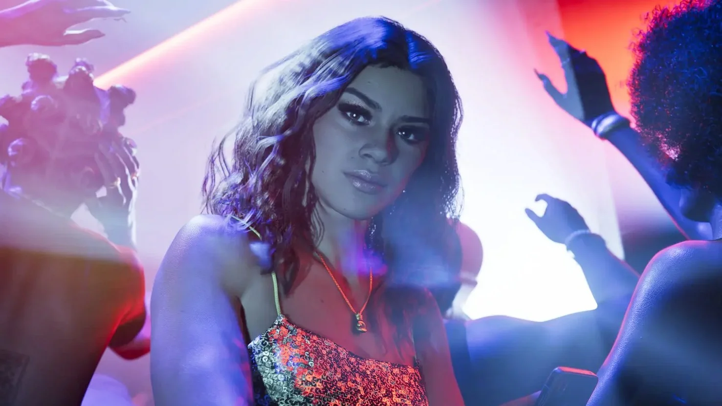 Lucia Caminos en un club nocturno de GTA 6
